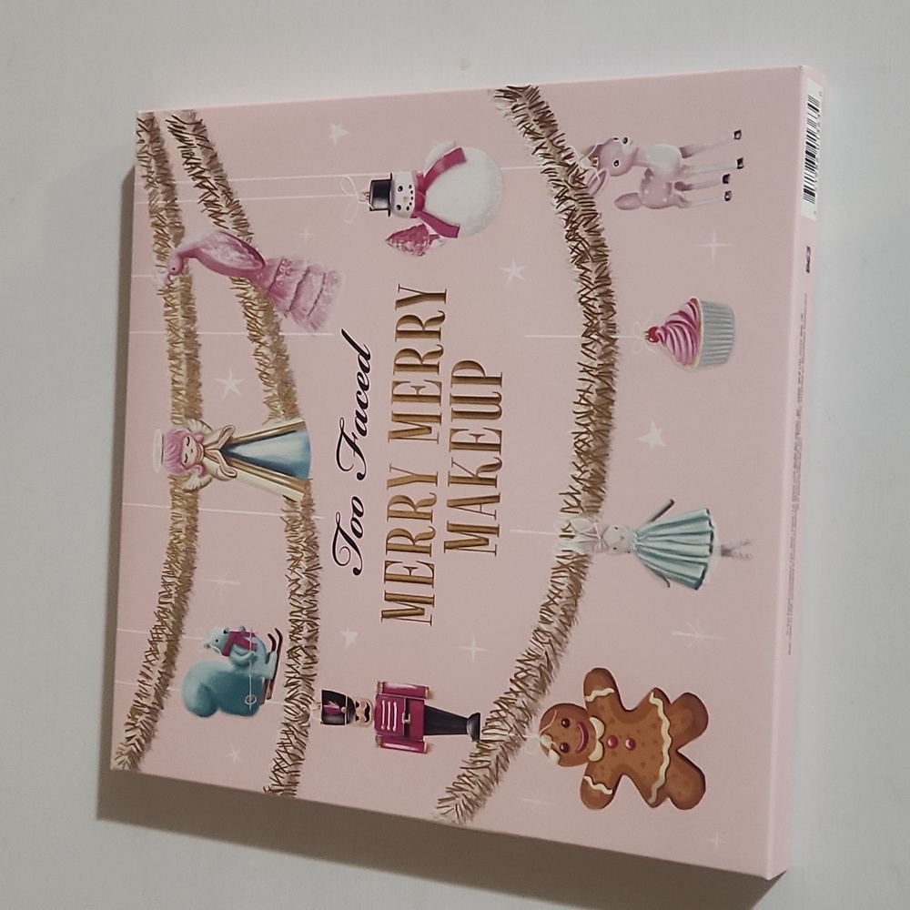 TOO FACED Merry Merry Makeup Palette - Picture 6 of 8